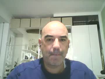 alexct77 — 2025-10-14 17:52 alexct77 — 2025-10-14 17:52
