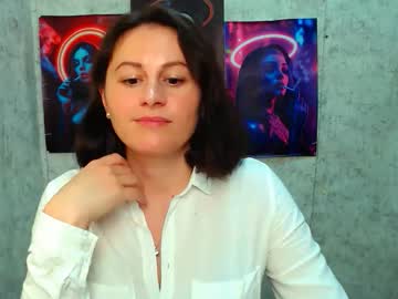 chloejill_ — 2025-09-28 10:29 chloejill_ — 2025-09-28 10:29
