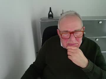 martin_1947 — 2025-10-13 15:49 martin_1947 — 2025-10-13 15:49