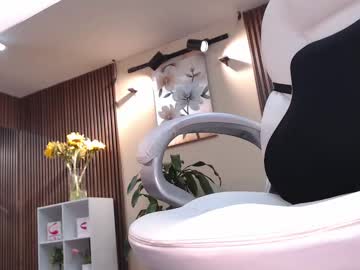 naugthyelli — 2025-10-13 20:41 naugthyelli — 2025-10-13 20:41